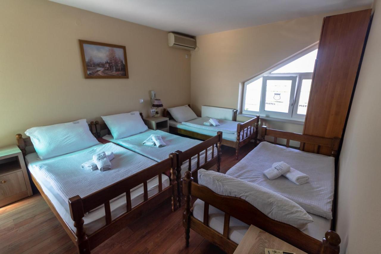 Motel Atos Laktaši Eksteriør bilde