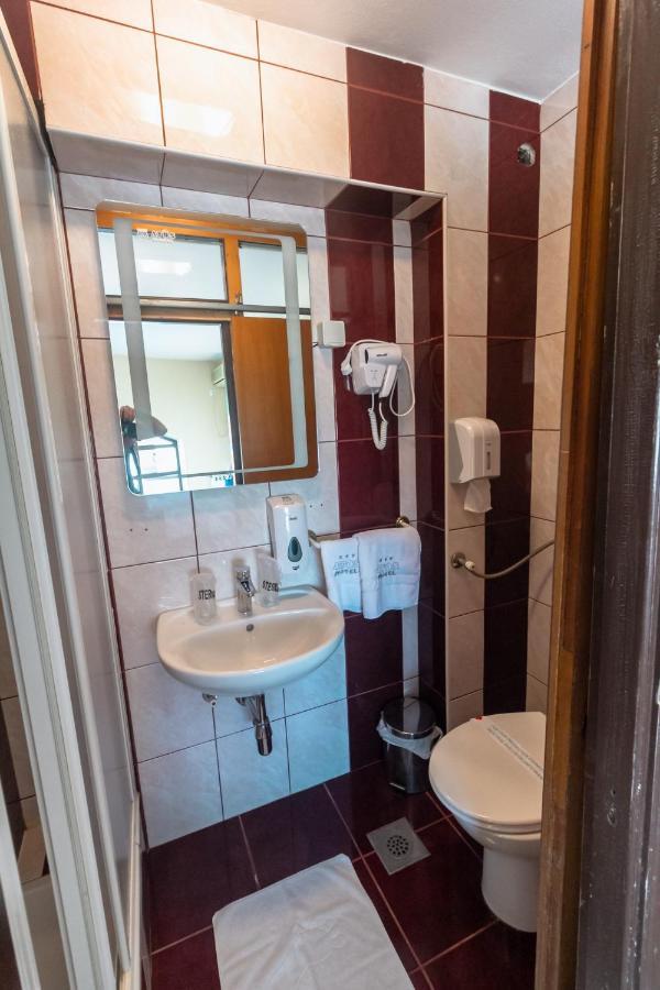 Motel Atos Laktaši Eksteriør bilde
